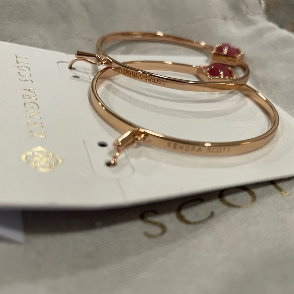 NWT, Kendra Scott Rosegold Elberta Hoops - Picture 3 of 5